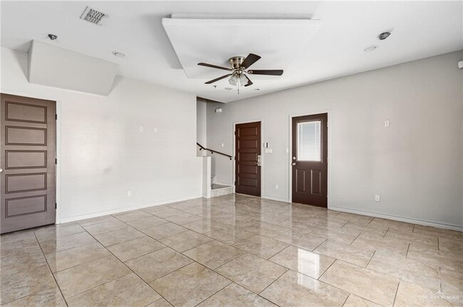 14 W Daffodil Ave Unit D