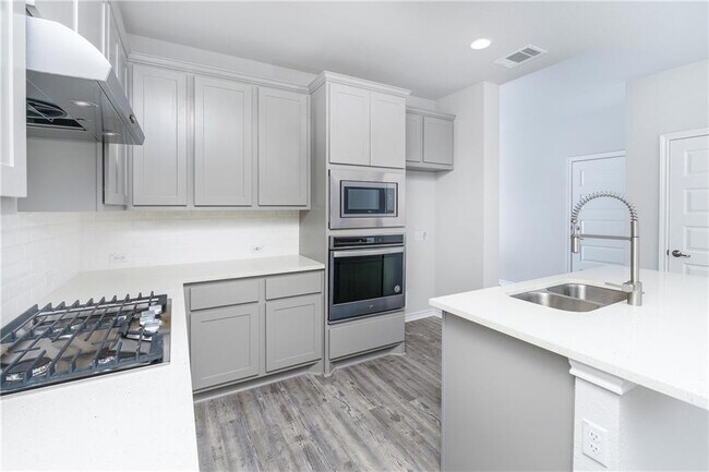 Photo - 1613 Winding Stream Trail Unidad 75