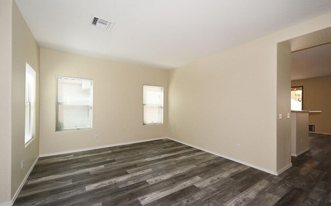 Photo - BEAUTIFUL 3 BEDROOM PLUS HUGE LOFT  for RENT