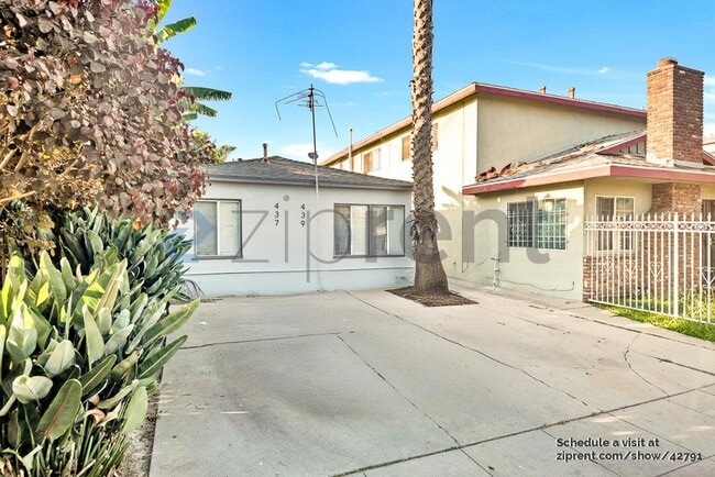 Photo - 439 E 55th St Casa