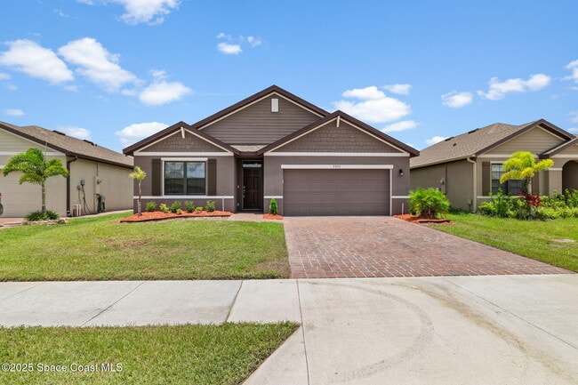 Photo - 2053 Farmhouse Rd SE