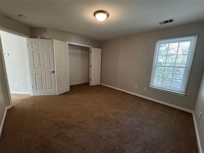 Photo - 1812 Lakewood Ave SE