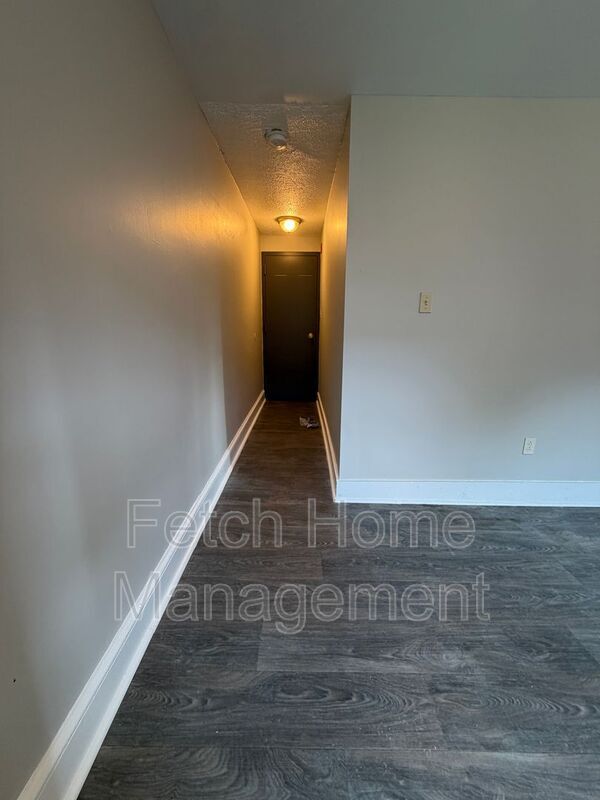 Photo - 208 W Vine St