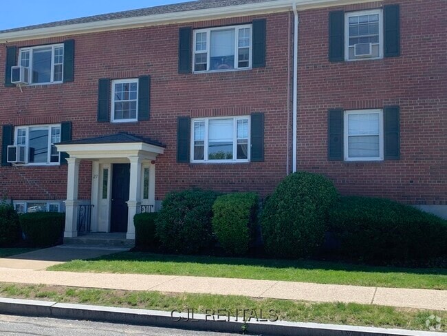 Building Photo - 27 N Union St Unit 6 Rental
