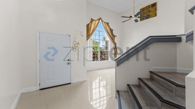 Photo - Unit