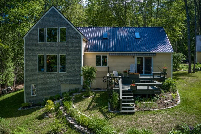Building Photo - 17 S River Rd Rental