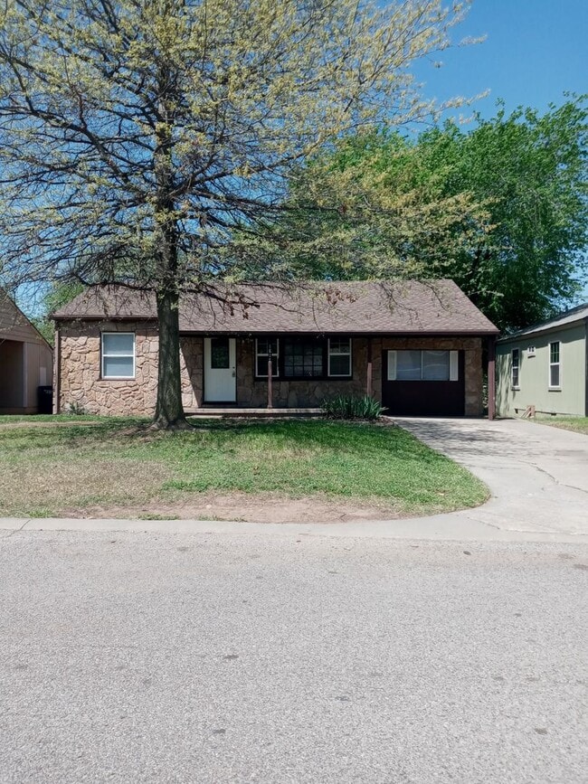 Building Photo - 1817 Breckenridge Dr Rental