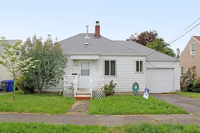 Photo - 8723 SE Taylor St