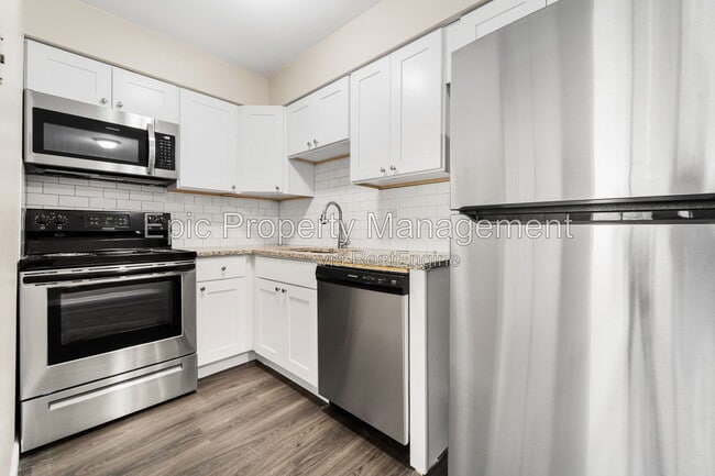 Photo - 11435 Old Goddard Rd Unit 3 13