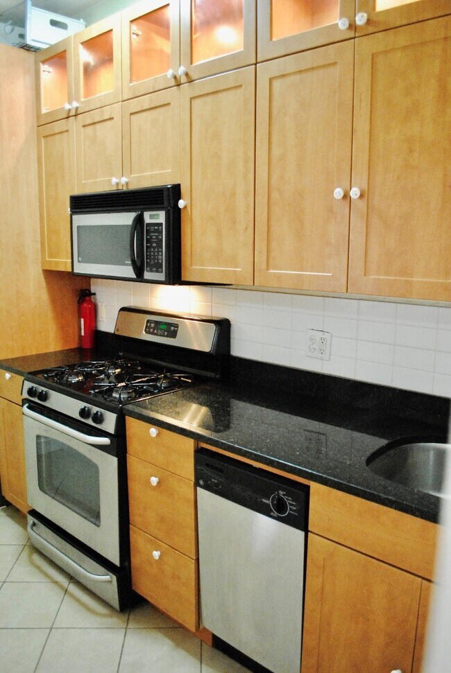 166 Saint Botolph St Unidad 4