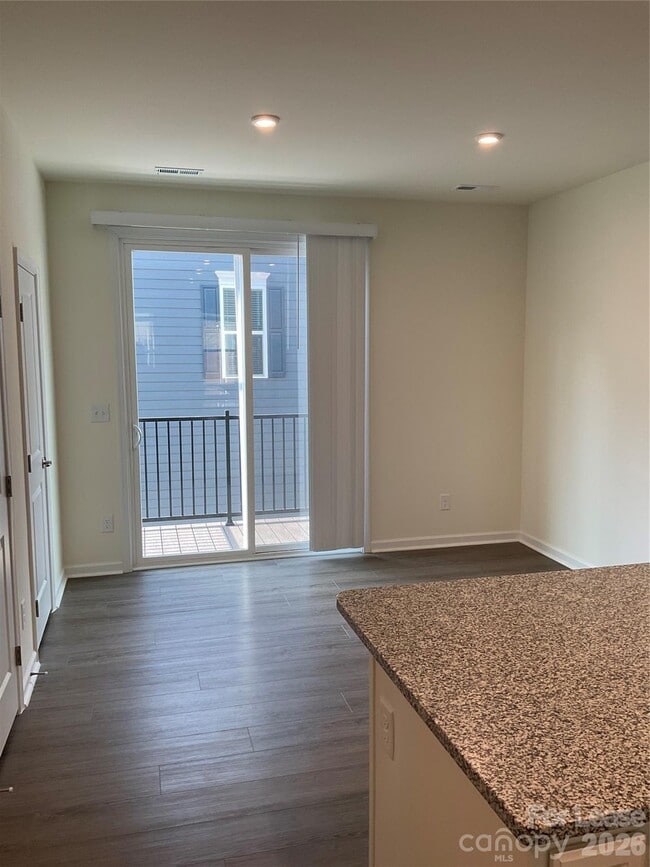 Photo - 6222 Cleburne Ct