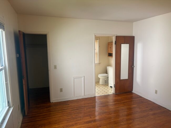 Photo - 214 W Filbert St Unit Lower East #1