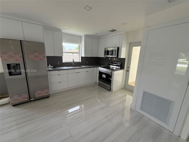 Photo - 18333 SW 296th St