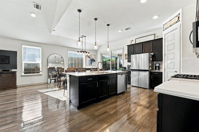 2405 Gabriels Horn Rd
