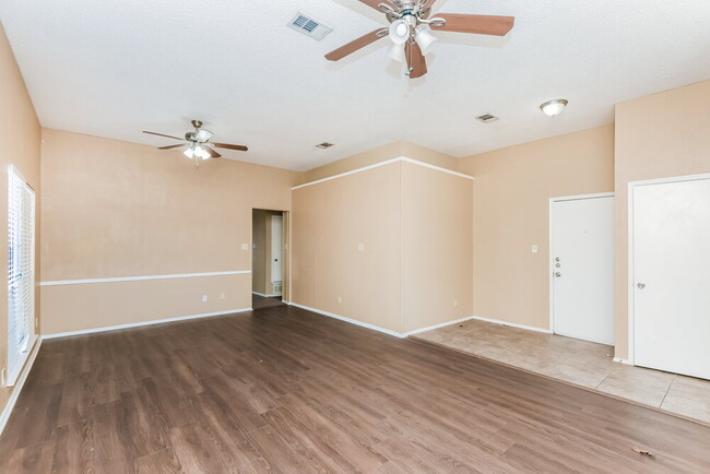 Photo - 2521 Galemeadow Dr