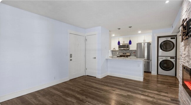 Photo - 1206 E Waterside Cv Unit 21