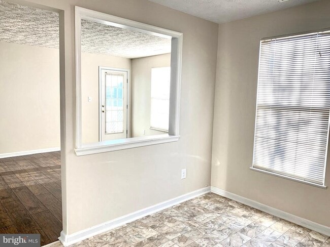 Photo - 2450 Apple Blossom Ln Unit 301