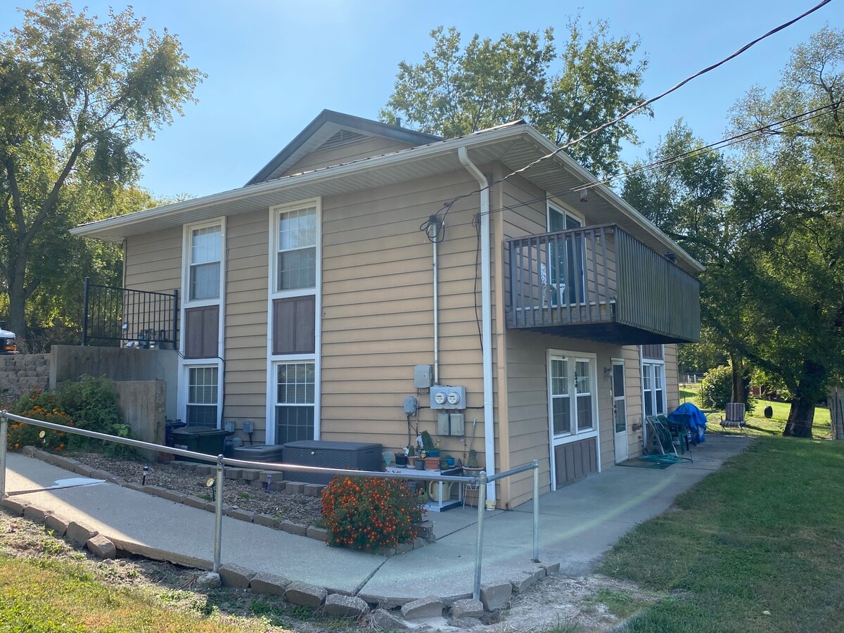 Photo - 757 Grant St