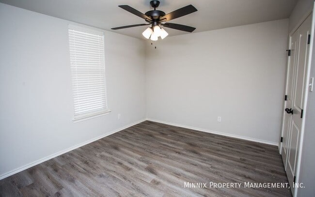 Photo - 2709 137th St