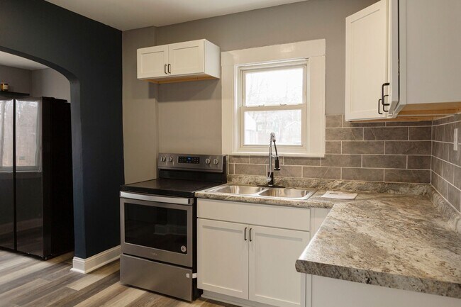 Photo - Charming 3-Bedroom Property in Prime Location