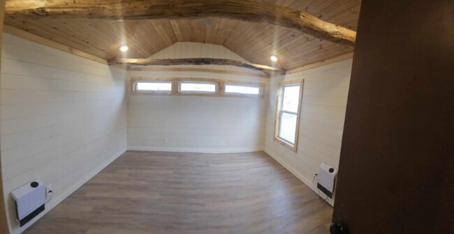 Photo - 127 W Colfax St