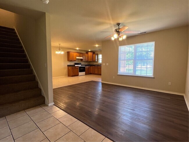 Photo - 1682 Willowbrook Dr