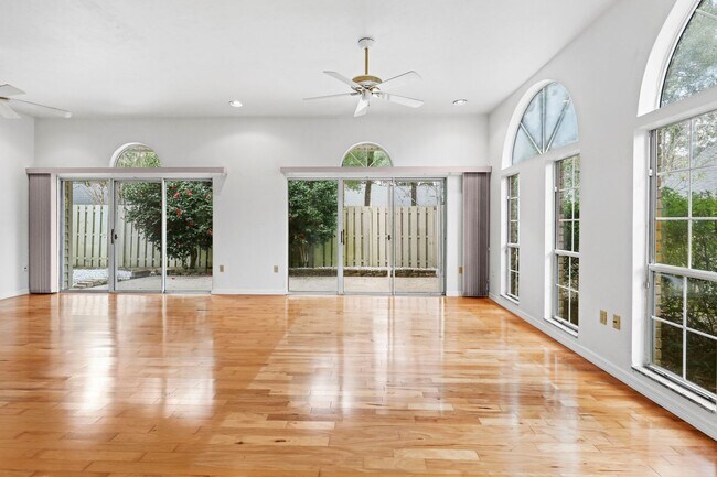 Photo - Three Bedroom Two Bath Home in NW Courtyards