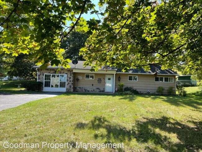 3 br, 1 bath House - 95 Castle Rd - 3 br, 1 bath House - 95 Castle Rd