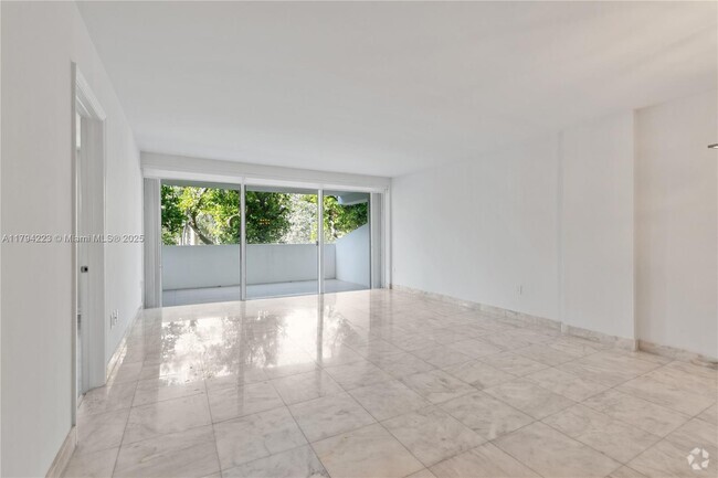 Building Photo - 155 Ocean Ln Dr Unit 207 Rental