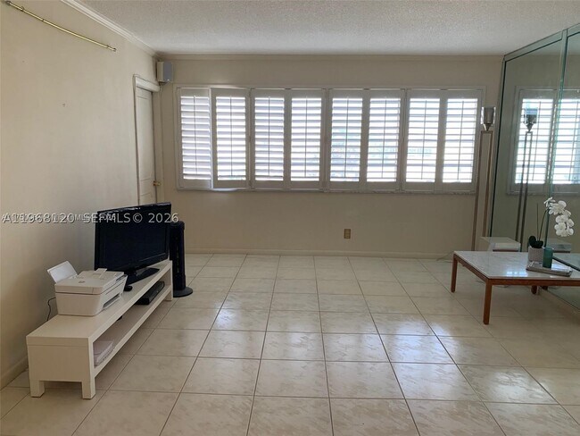Photo - 215 SE 3rd St Unit 3 D