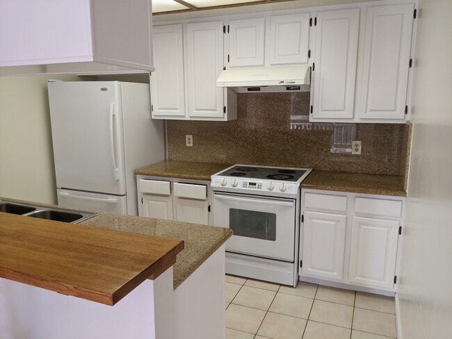 Building Photo - 3715 Terstena Pl Unit 207