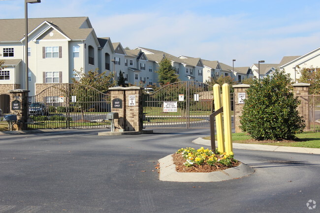 Gated community - Haven Cross Creek Rental