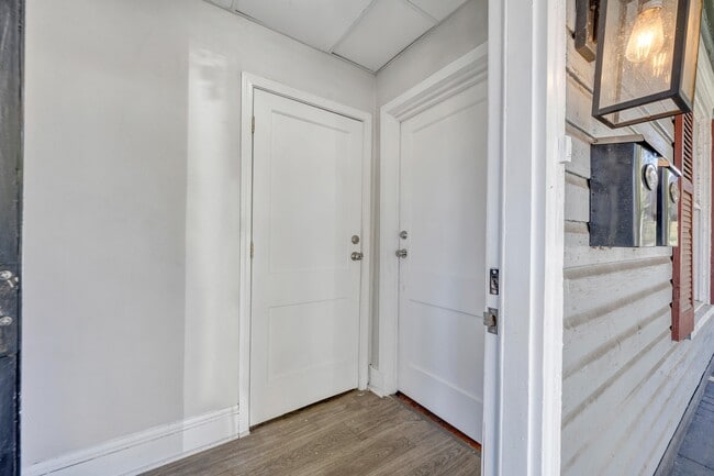 Photo - 812 Marshall Ave SW Unit Apartment A