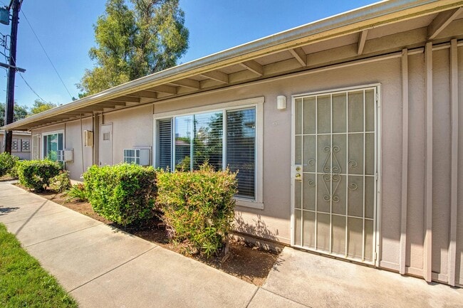 Pacifica Palms Apartments