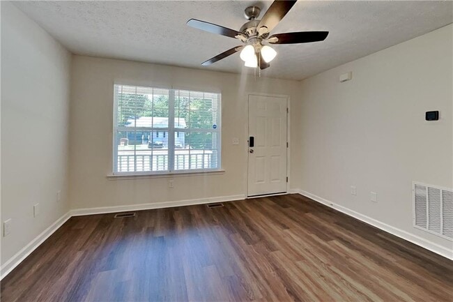 Photo - 6460 River Hill Dr