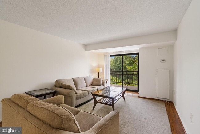 Photo - 2111 Wisconsin Ave NW Unit 203