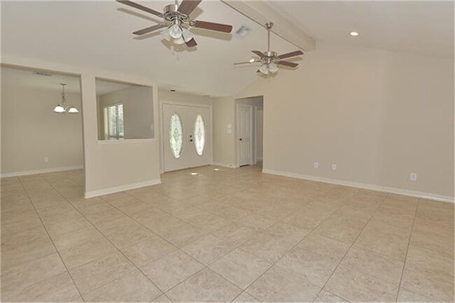 Photo - 81 Yewleaf Dr
