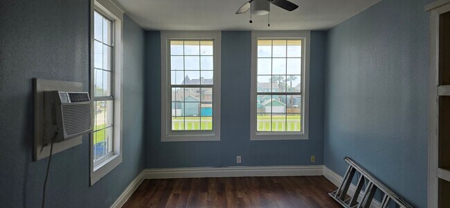 Photo - 1408 The Strand Unidad Apt D