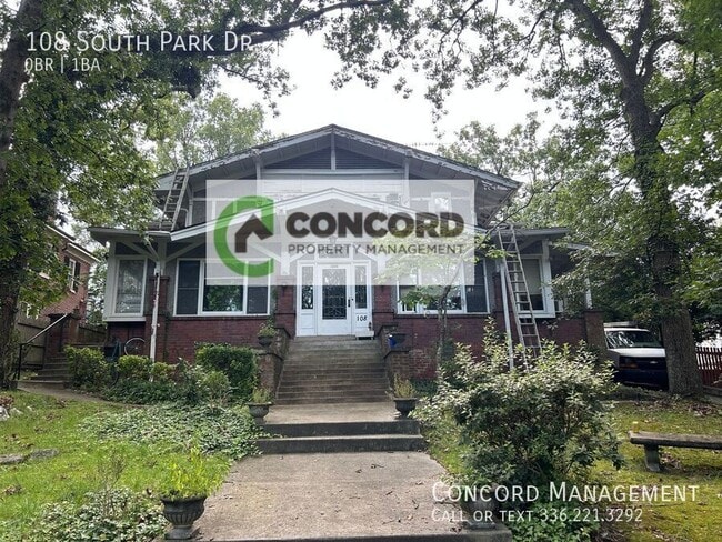 Building Photo - 108 S Park Dr Unit 7 Rental
