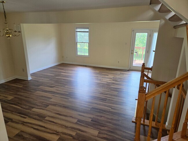 131 Attic Ct