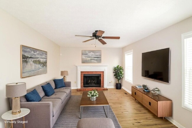 Photo - 2915 Emerson Lake Dr