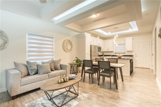 Photo - 13 Taxco Ct Unit 4