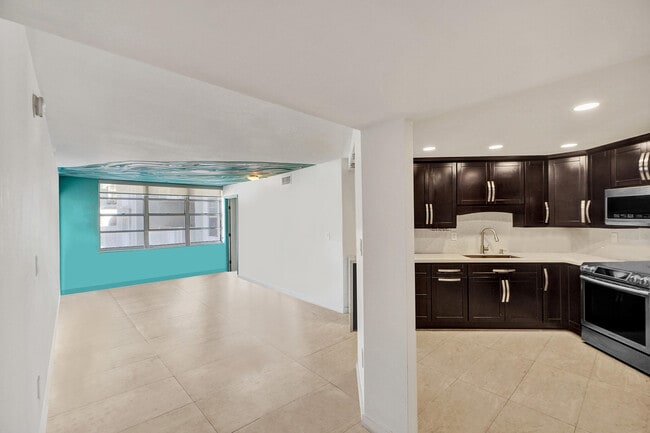 Building Photo - 2750 NE 183rd St Unit 406 Rental