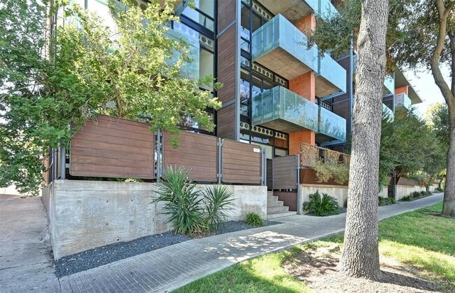 Photo - 1401 Eva St Unidad 107