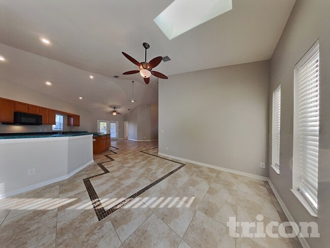 Photo - 229 Lookout Dr