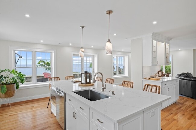 Building Photo - 18 Bel Aire Manor Rental
