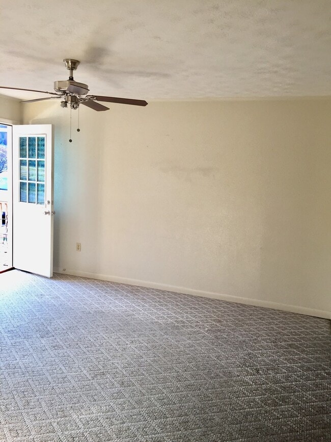 Photo - 1403/1405 Moyer Lane Unidad 1405 Moyer