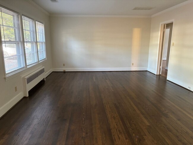 Photo - Hamilton Lakes Park Area 3 BR in Grimsley HS District