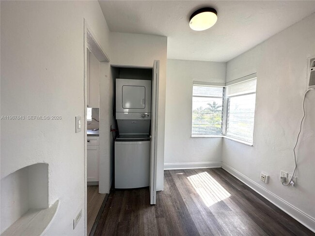 Photo - 1910 Biarritz Dr Unidad 4