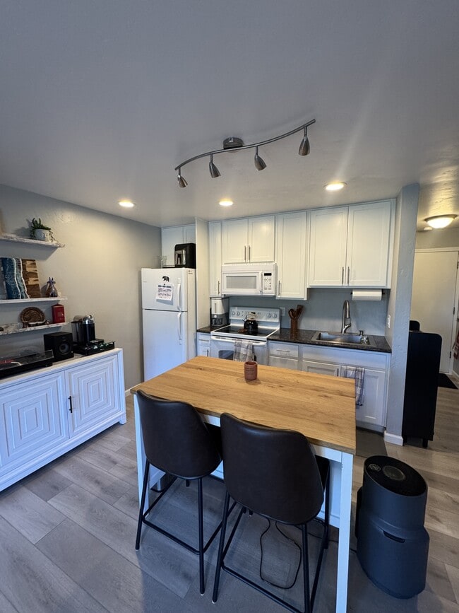 Photo - 115 Tramway Dr